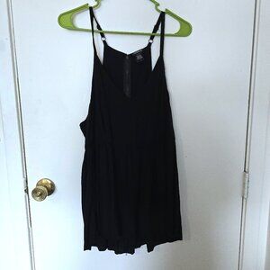 Torrid Size 1 Black Zipper Back Tunic Blouse